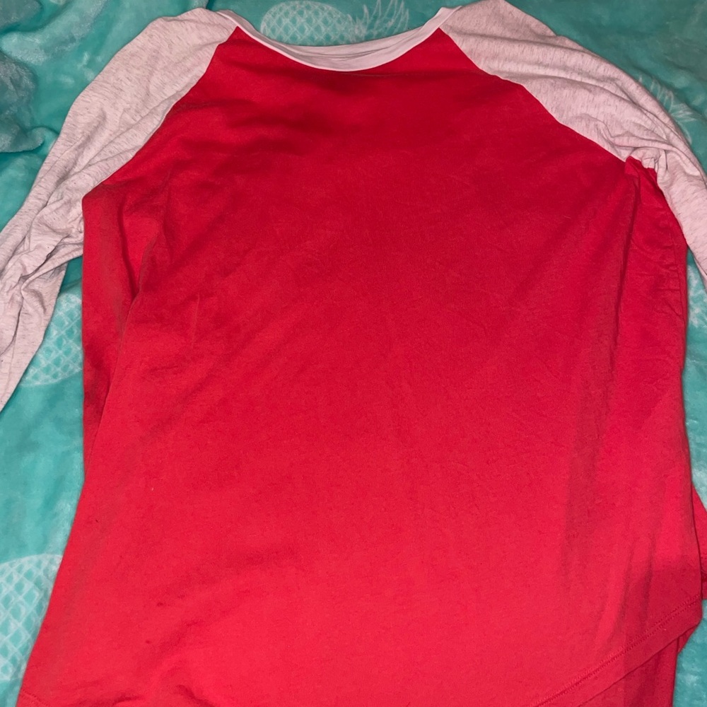 Old navy long sleeve t shirt. Size XL